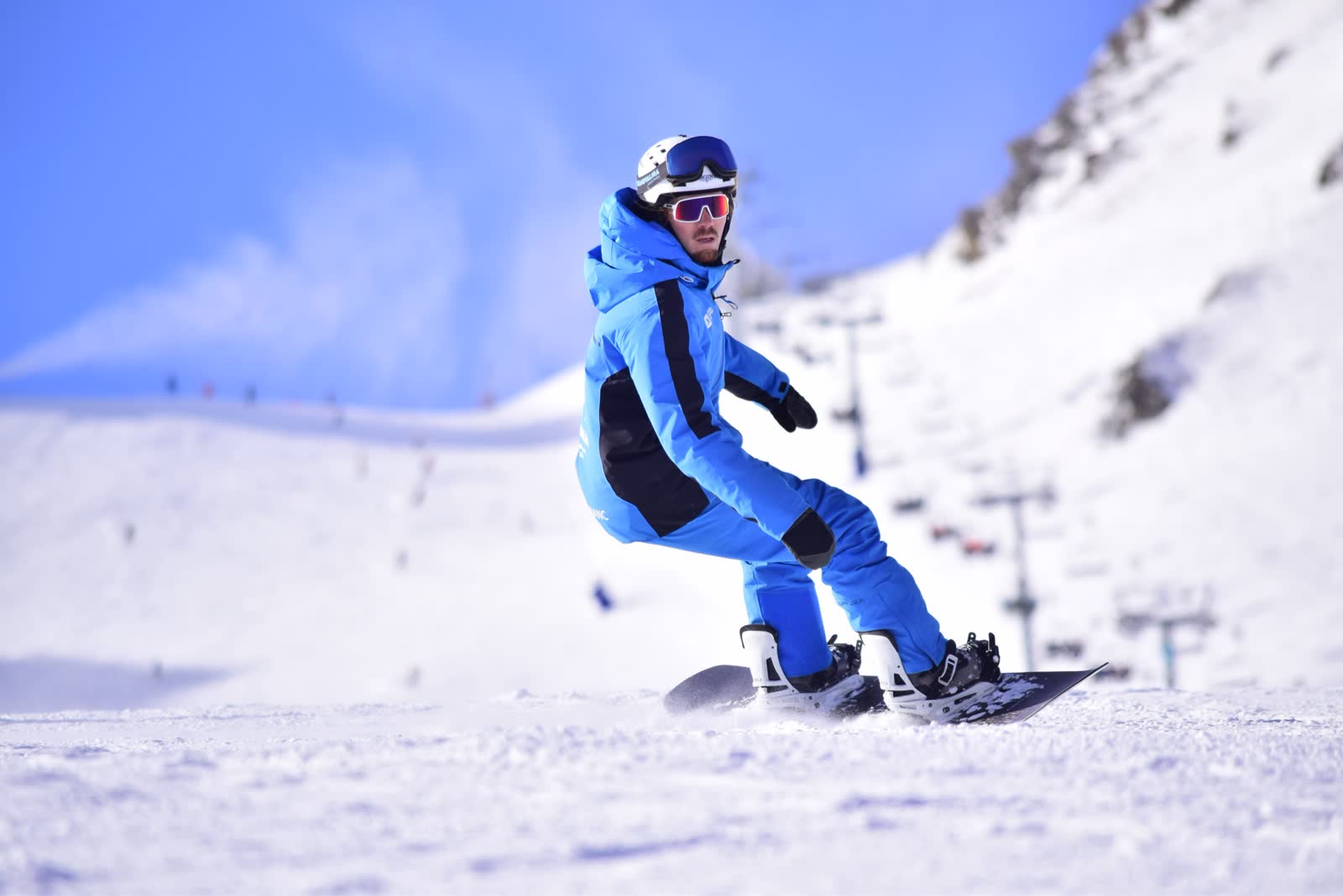 Nacho Igarzabal, instructor de snowboard